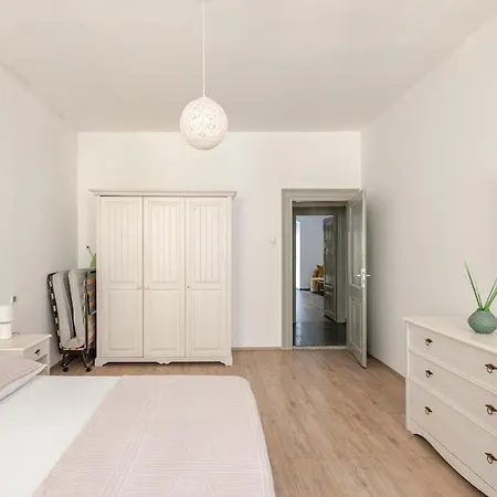 Apartamento Gaby In Center Of *