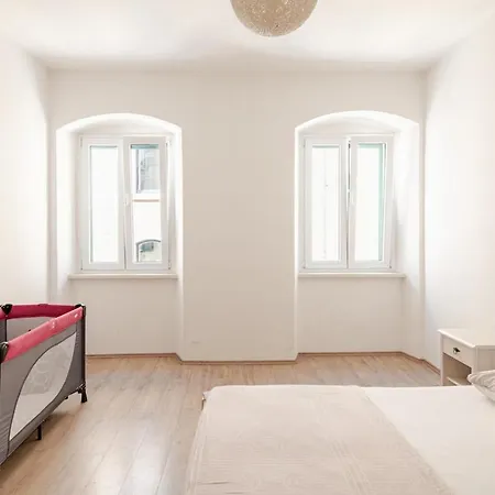 Apartamento Gaby In Center Of *